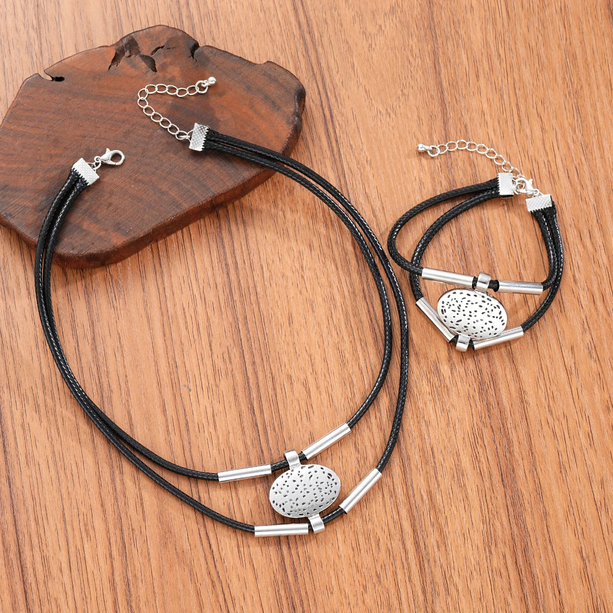 Vintage Oval Metal Faux Leather Necklace Bracelet