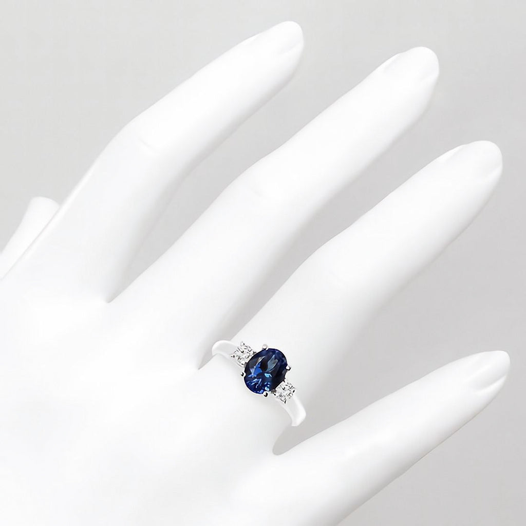 Oval Blue Sapphire & Diamond 3-Stone Engagement Ring in 14kt Gold